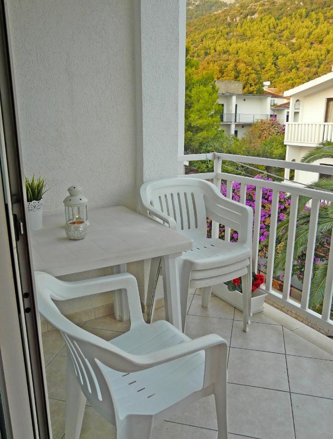 Apartments By The Sea Drvenik Donja Vala, Makarska - 6756 Zewnętrze zdjęcie